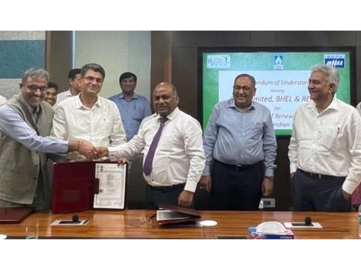 Landmark MoU between SJVN, REMC and BHEL; will develop RE Projects for Indian Railway – EQ Mag Pro