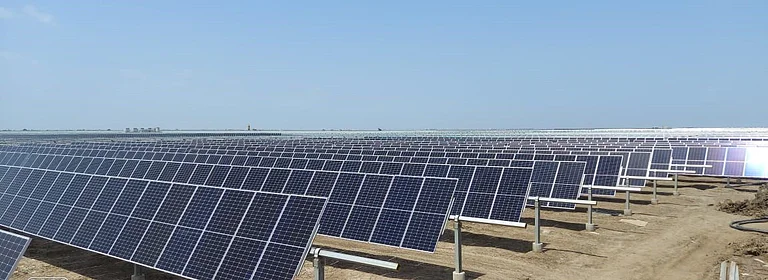 India Needs Investments Worth USD 7.2 Billion by 2026 to Promote Integrated Manufacturing of Solar Modules: CEEW-CEF – EQ Mag Pro