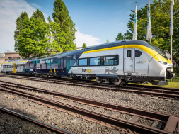 Deutsche Bahn and Siemens Mobility present new hydrogen train and hydrogen storage tank trailer