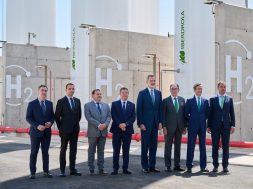 Inaugurates Iberdrola’s green hydrogen plant in Puertollano, the largest for industrial use in Europe