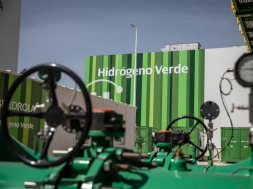 Oil firms bet on green hydrogen as future of energy; plan to invest billion