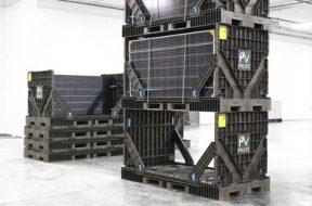 pvpallets-in-warehouse