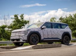 Kia EV9 electric SUV to be unveiled in 2023; undergoes final technical testing