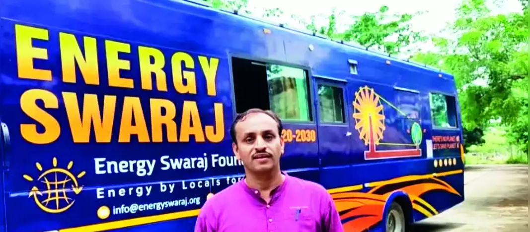 Man on mission: Professor Solanki promotes solar bus in Ludhiana – EQ Mag Pro