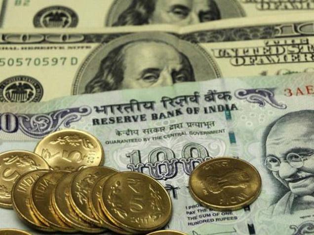 Rupee Slides to an all-time low of 82.30 against the dollar, falls for second straight session – EQ Mag Pro