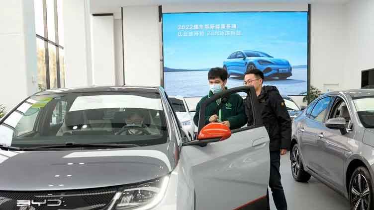 Chinese EV comptition hots up as BYD offers discounts – EQ Mag