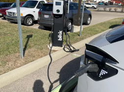 The Biggest Problem With EV Charging Is That the Payment Methods Suck
