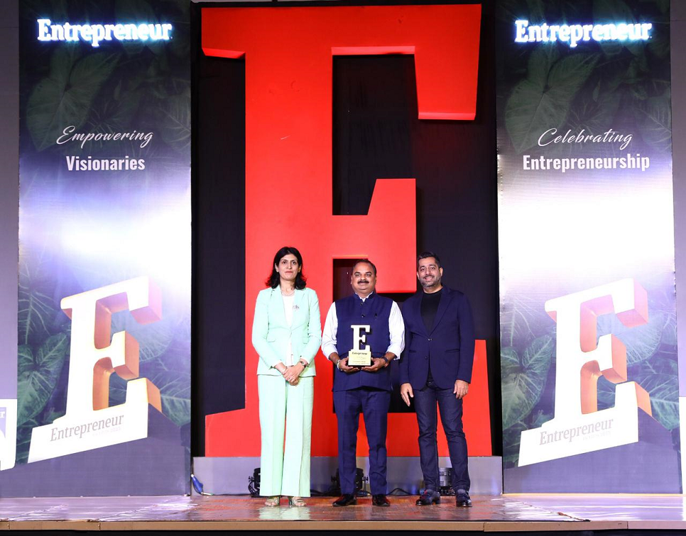 Mr. Manish Gupta – Chairman Insolation Energy Limited (INA Solar) conferred with Green Entrepreneur of the year Award-2023 – EQ Mag