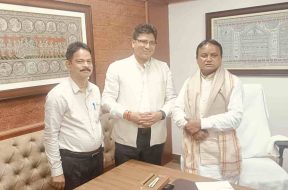 IREDA CMD Meets CM and Dy CM of Odisha to Boost Green Energy Financing