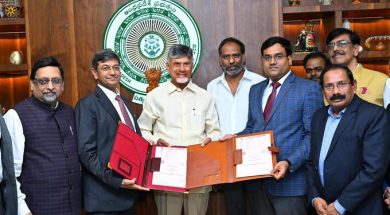 Shri Gurdeep Singh, CMD, NTPC Limited & NTPC Green Energy Limited and Hon. Chief Minister of Andhra Pradesh, N. Chandrababu Naidu at the signing ceremony of a joint venture (JV) between NTPC